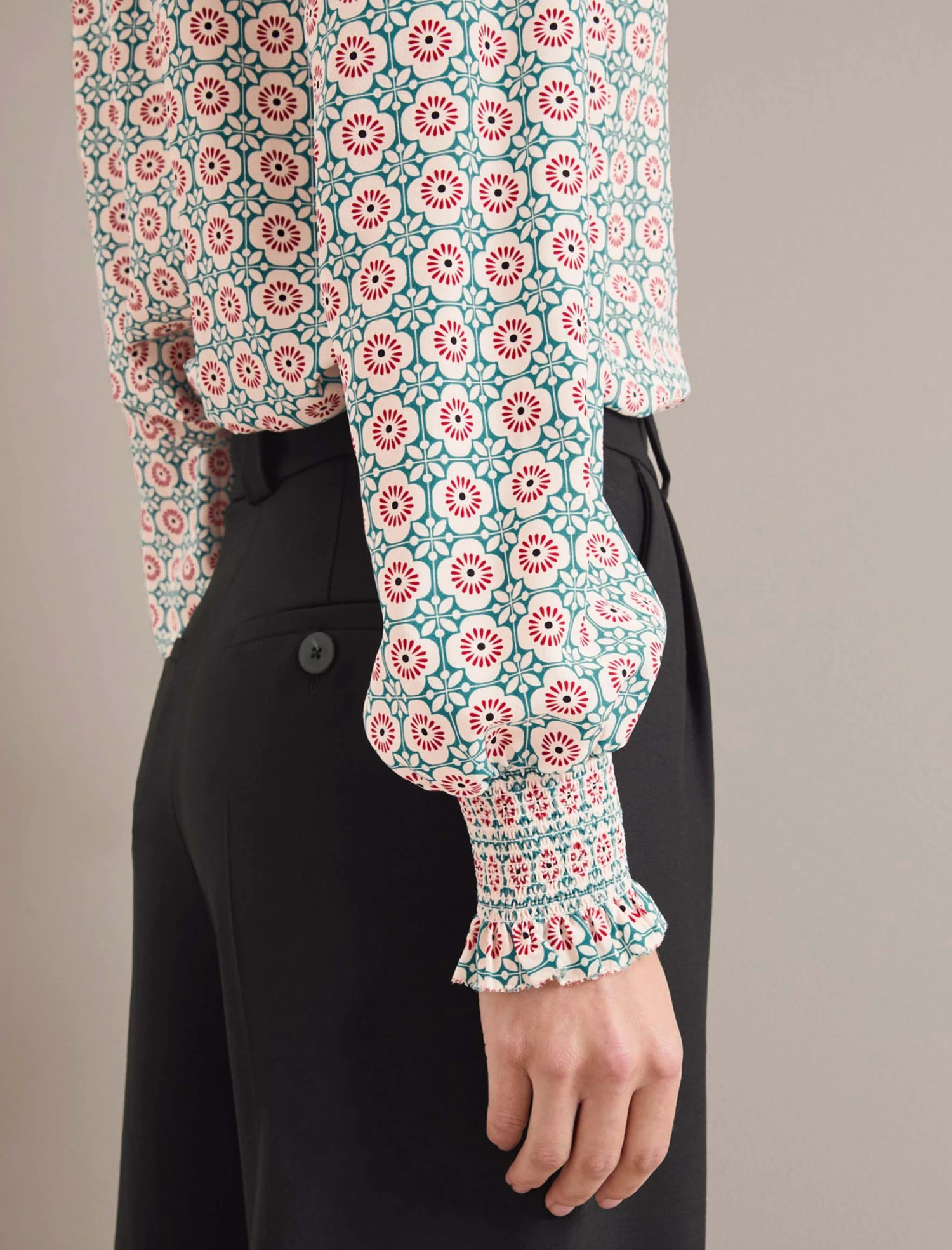 Stella Silk Shirt - Cream Floral Tile Print 5 Stella Silk Shirt - Cream Floral Tile Print - Image 5