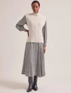 Janice Cashmere Blend Funnel Neck Sleeveless Jumper - Oatmeal 10 Janice Cashmere Blend Funnel Neck Sleeveless Jumper - Oatmeal -CEFINN Shop RSHT K157 JANICE OATMEAL LS 2301