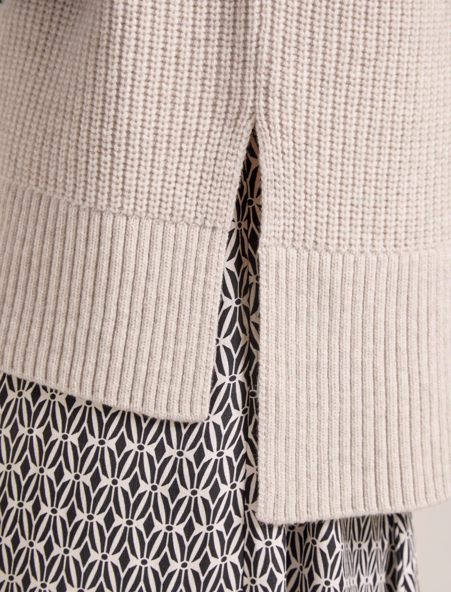 Janice Cashmere Blend Funnel Neck Sleeveless Jumper - Oatmeal 5 Janice Cashmere Blend Funnel Neck Sleeveless Jumper - Oatmeal - Image 5