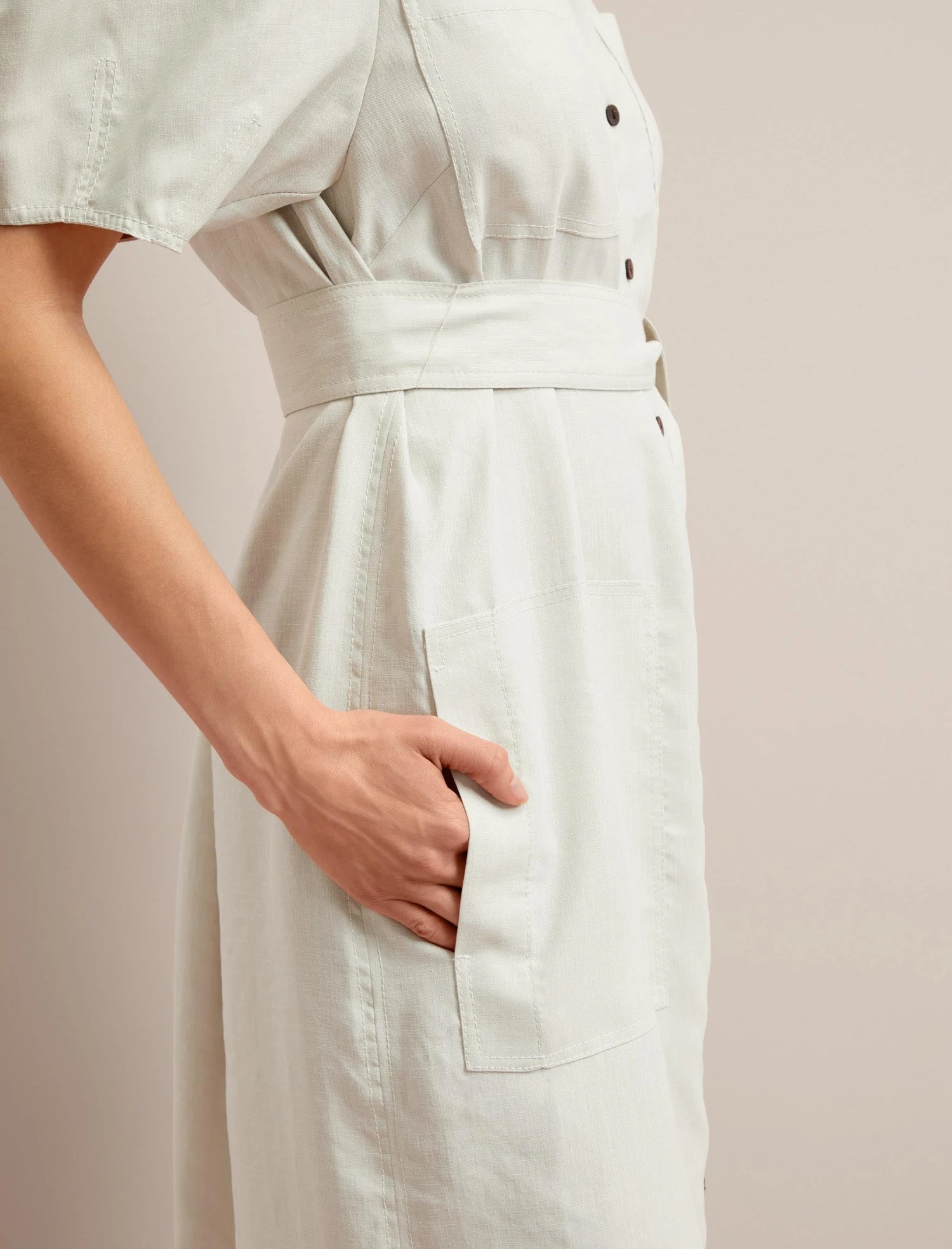 Lyra Techni Linen Maxi Shirt Dress - Cream 4 Lyra Techni Linen Maxi Shirt Dress - Cream - Image 4